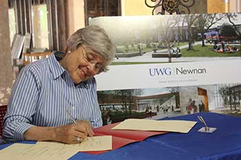 UWG Newnan Receives a Donation from Past Director’s Family